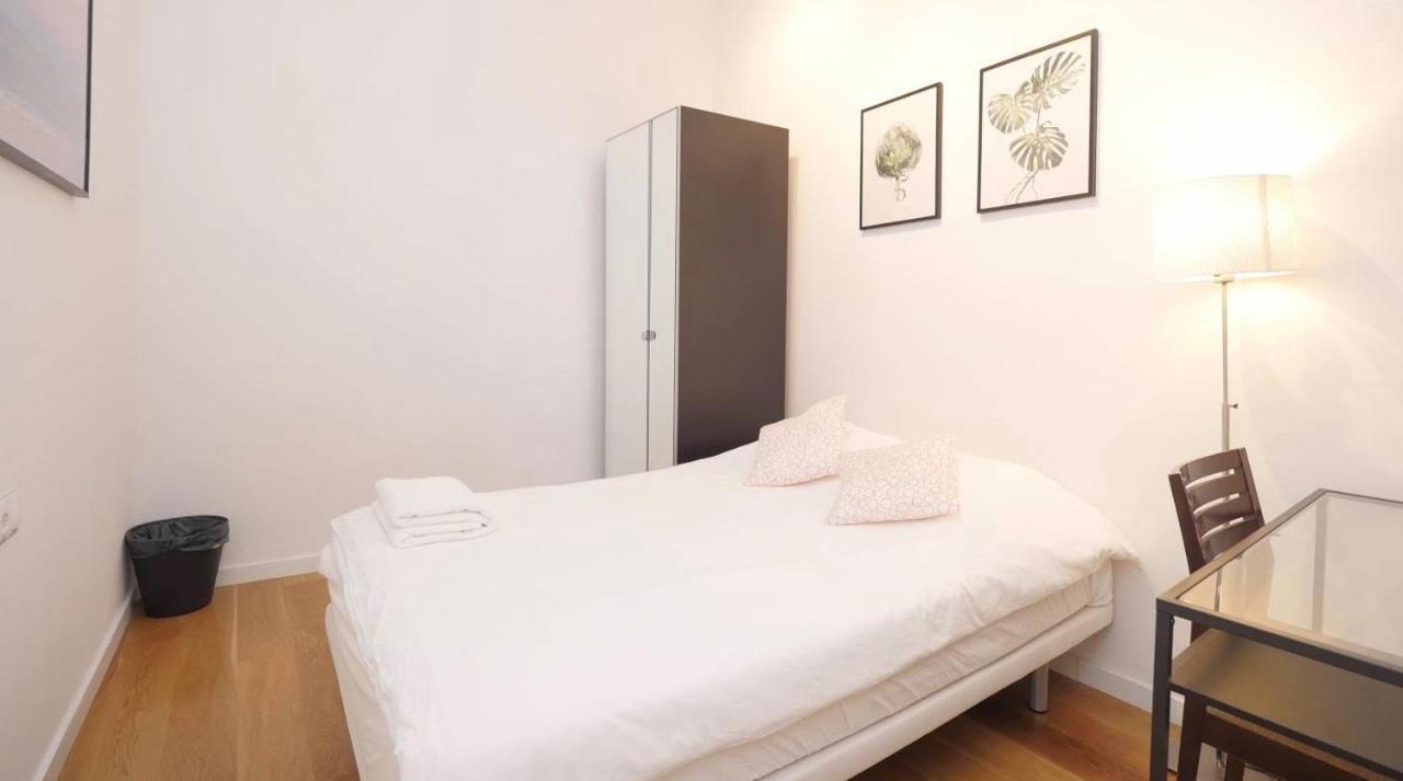 Apartment Old Town 4-bedroom *